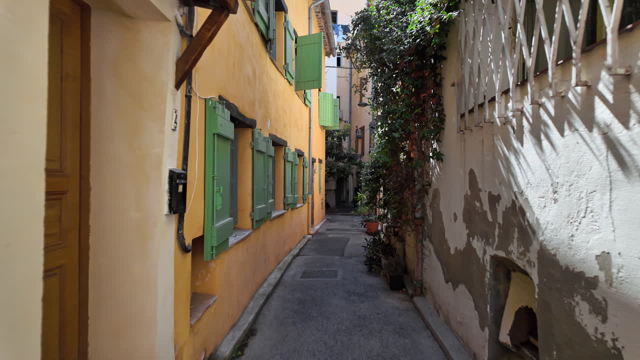 A walk on the streets of Antibes, France
