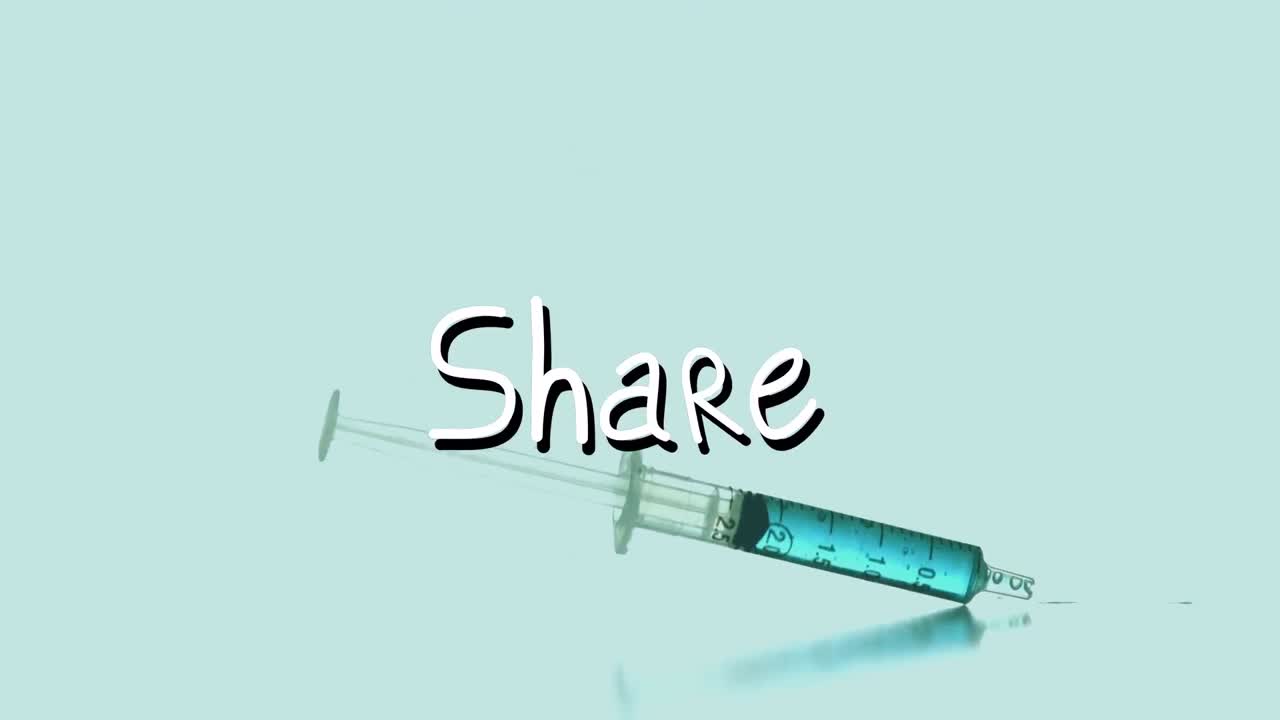 액체가 있는 주사기 위에 있는 공유 텍스트의 애니메이션