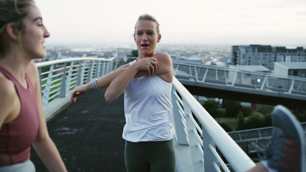calentándose para su entrenamiento