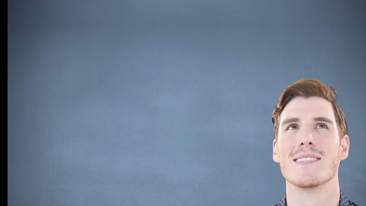 animación de un hombre caucásico mirando a su alrededor contra un fondo de textura azul con espacio de copia.