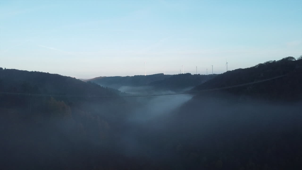 자연 속에서 추운 아침