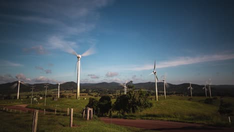 Lapso-De-Tiempo-De-Un-Parque-Eólico-En-Ravenshoe-Queensland-Australia