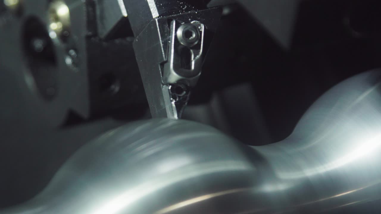 процесс обработки с помощью cnc