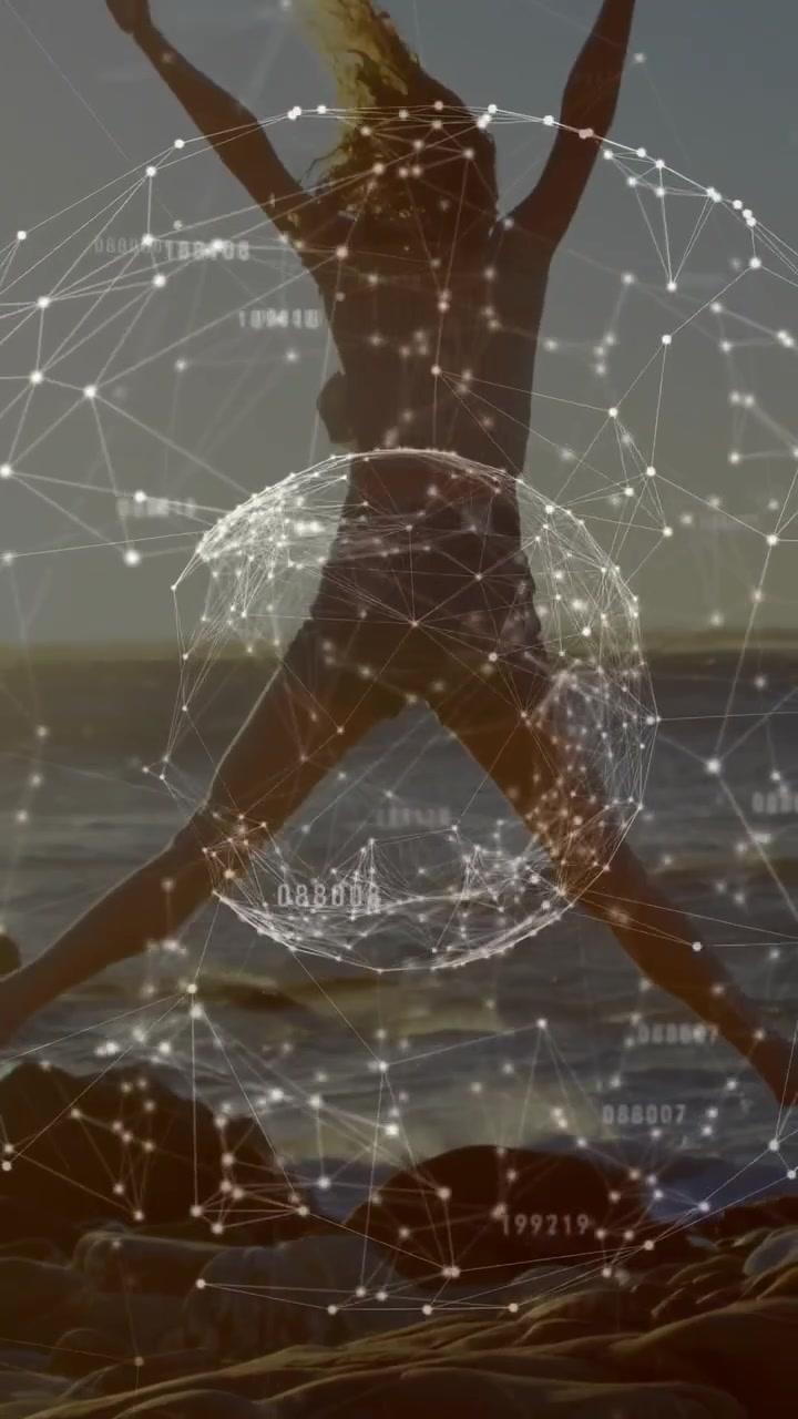 Vídeo vertical: Mulher andando na orla, se movendo e girando, fazendo uma rede tecnológica surgir e pulsar.