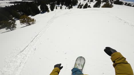 Split-Boarding-En-El-Desierto-De-Las-Montañas-Rocosas-De-Colorado