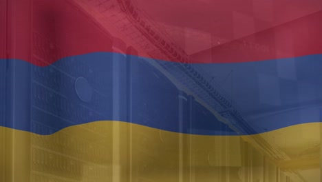 Animation-Der-Armenischen-Flagge,-Die-Mit-Abstrakten-Linien-über-Dem-Serverraum-Weht