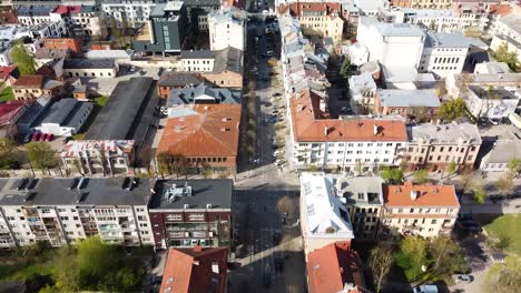 Beautiful-buildings-and-narrow-streets-of-Kaunas-downtown,-aerial-view