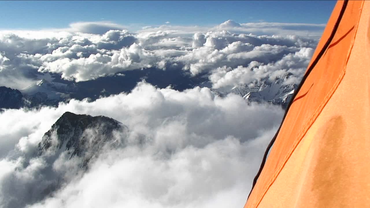 vista desde la carpa en el campamento alto en el lado norte
