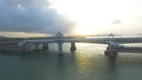 love story sarasin bridge