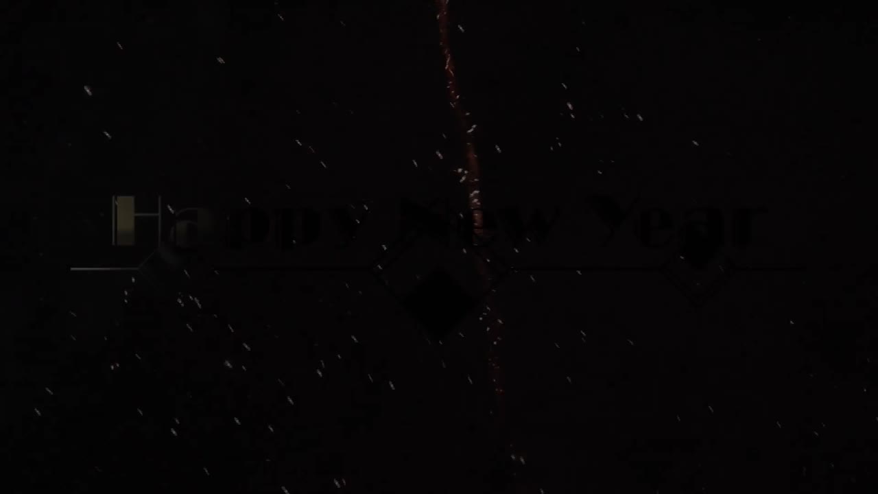 밤하늘에서 폭발하는 불꽃놀이 위에서 금색으로 새해 축하 문자의 애니메이션