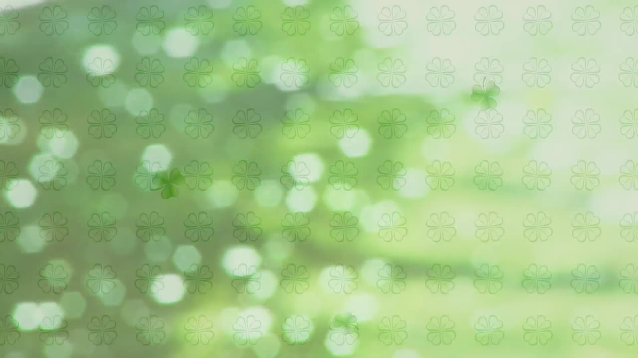 클로버 아이콘 위의 빛 반점의 애니메이션