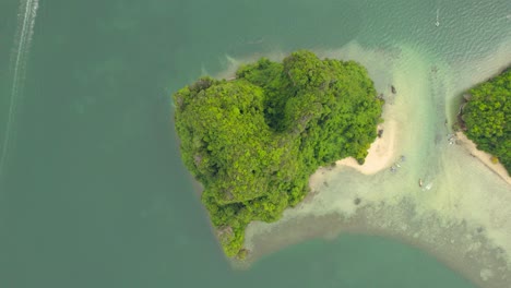 Fesselnde-Draufsicht-Auf-Die-Tropischen-Inseln-Von-Nong-Thal-In-Krabi,-Thailand