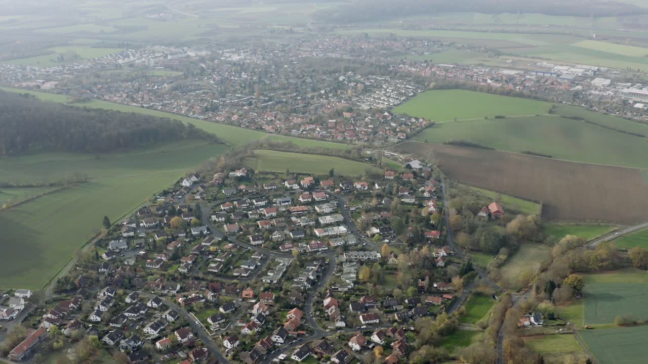 el castillo de cuento de hadas burg plesse en bovenden cerca de göttingen goettingen al amanecer, baja sajonia, alemania