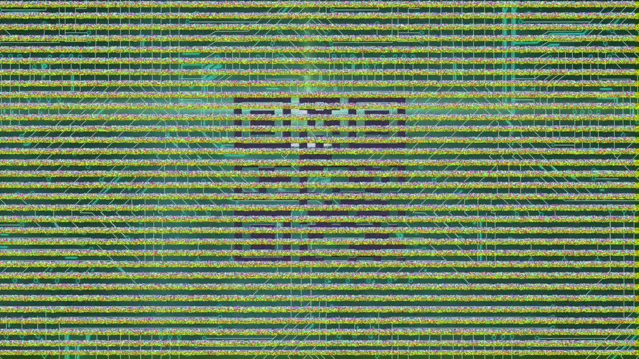 컴퓨터 회로판 위에서 박이는 qr 코드의 애니메이션