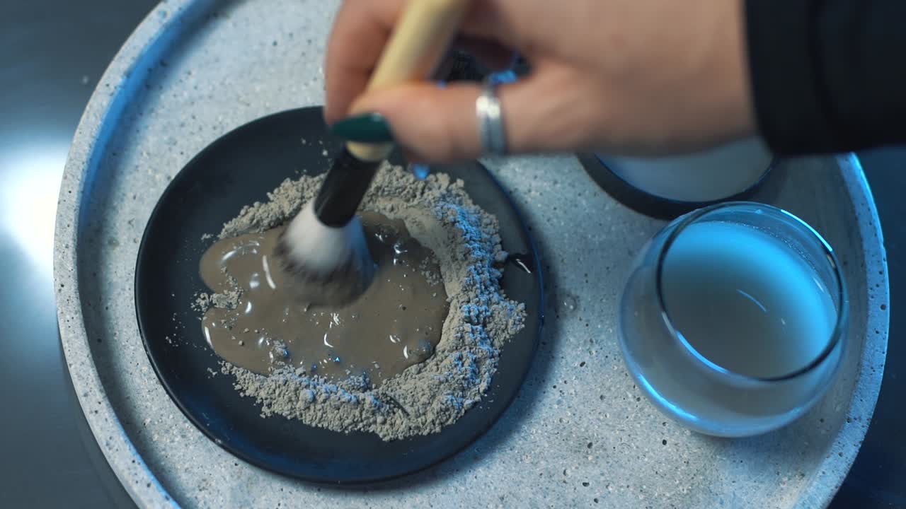 подготовка глиняных масок для лица к применению