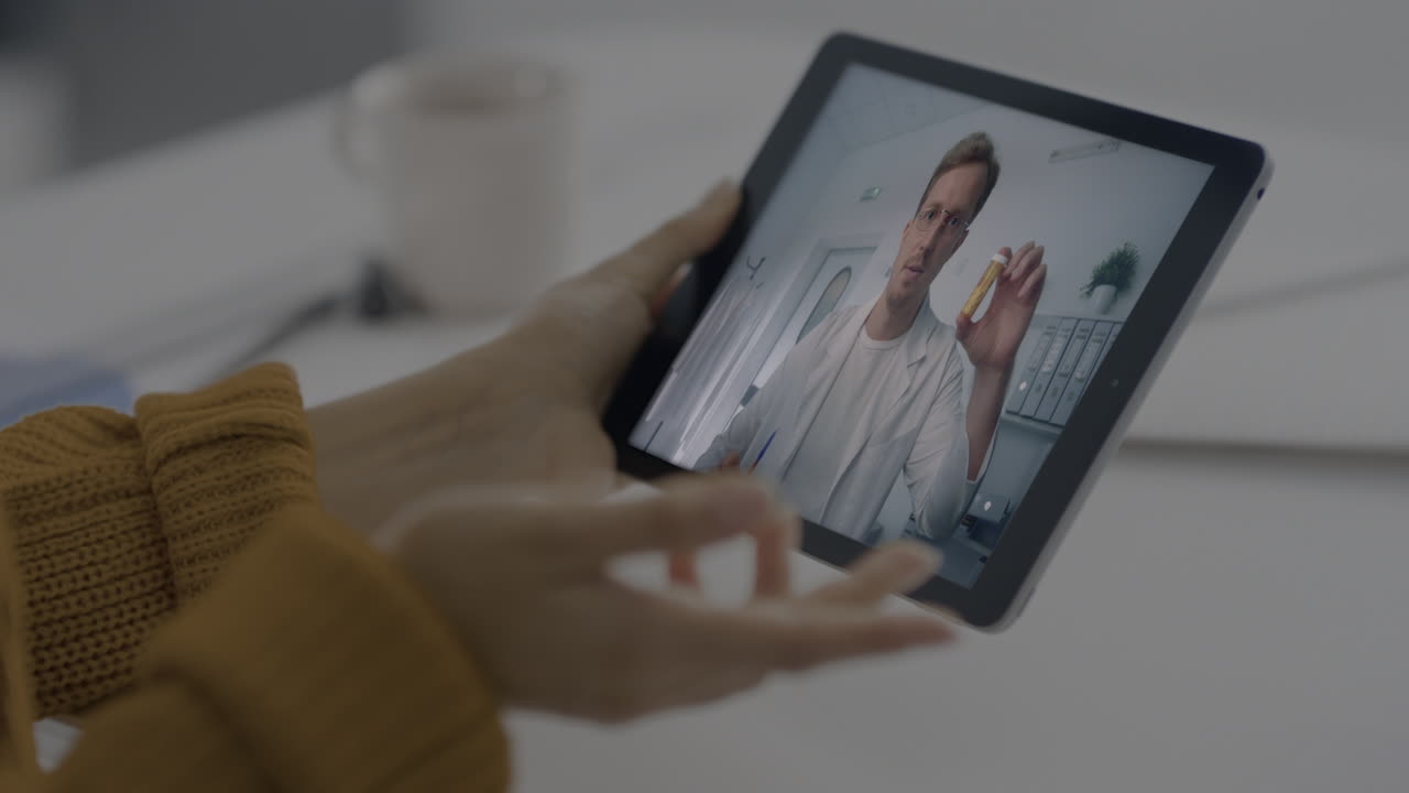 Consulta de telemedicina en tableta