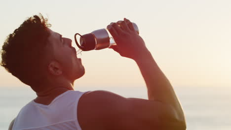 Drinking-water-is-part-of-getting-fit