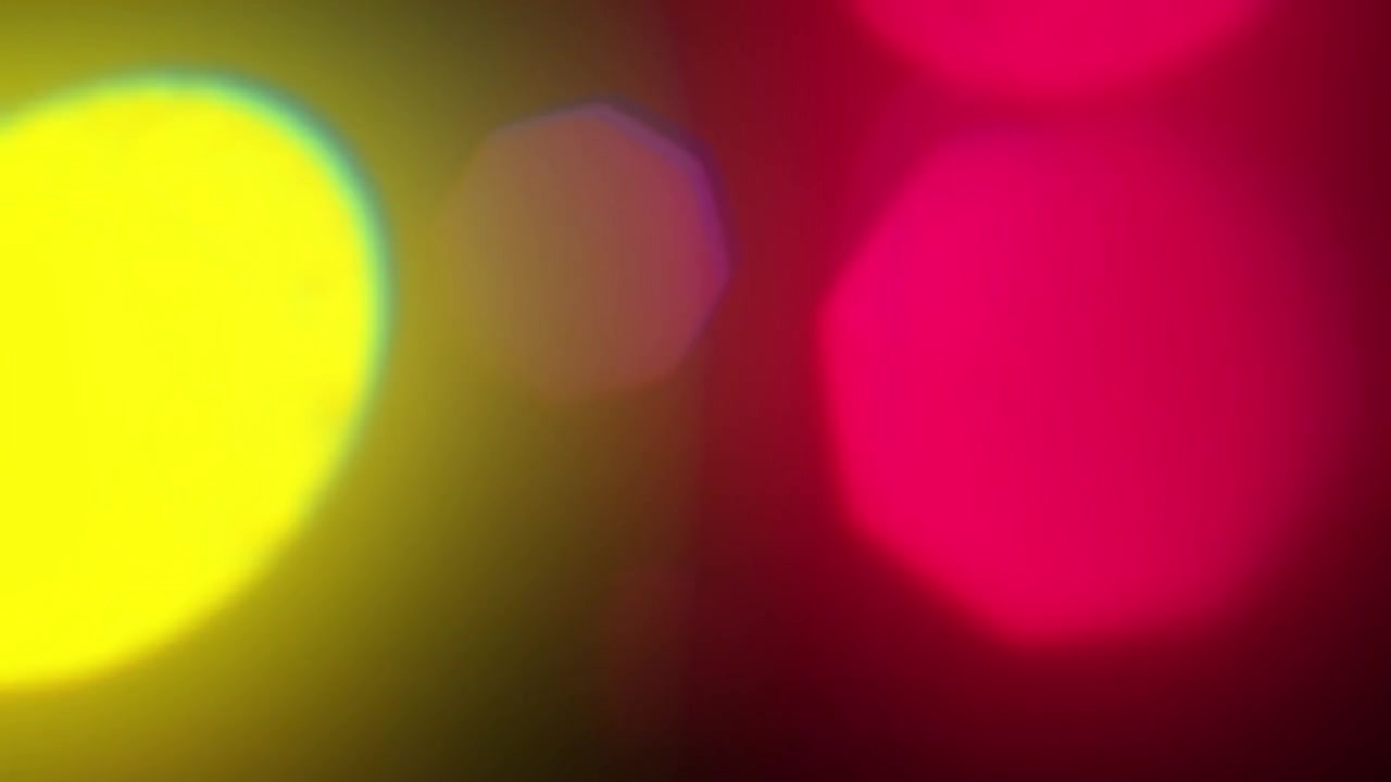 Vazamentos de Luz Abstratos e Efeitos Bokeh em Fundo Preto