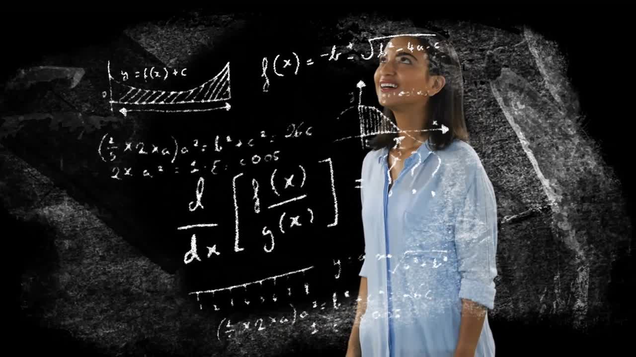 animación de ecuaciones matemáticas sobre una mujer biracial.