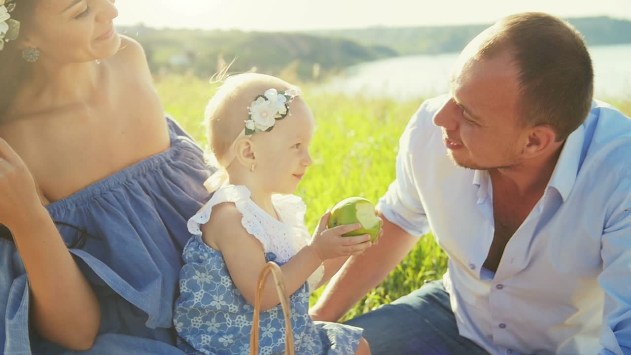 행복한 가족 피크닉