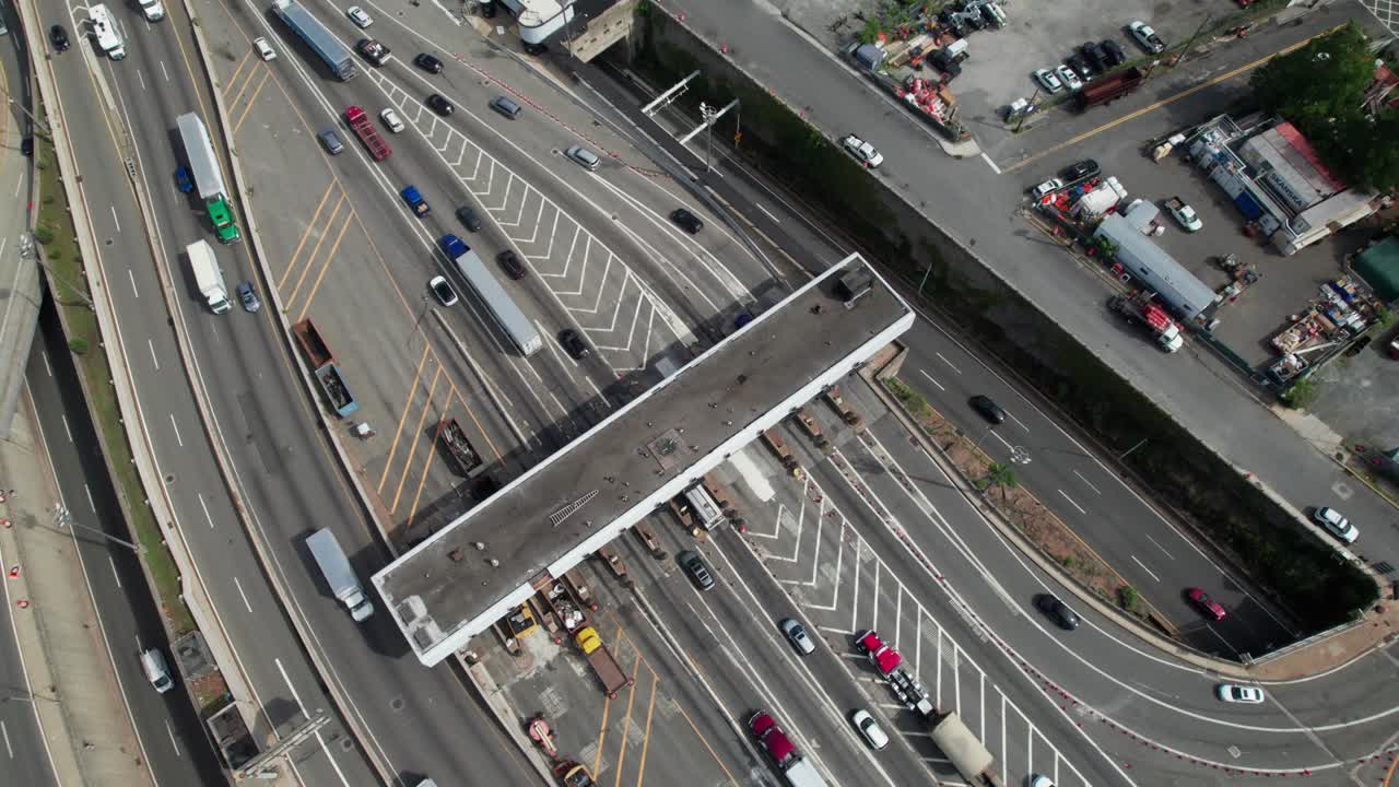 통행료 정거장 병목의 상공 안테나, 4k