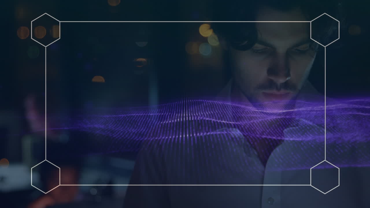 animación del cuadro sobre un hombre de negocios caucásico trabajando en una tableta