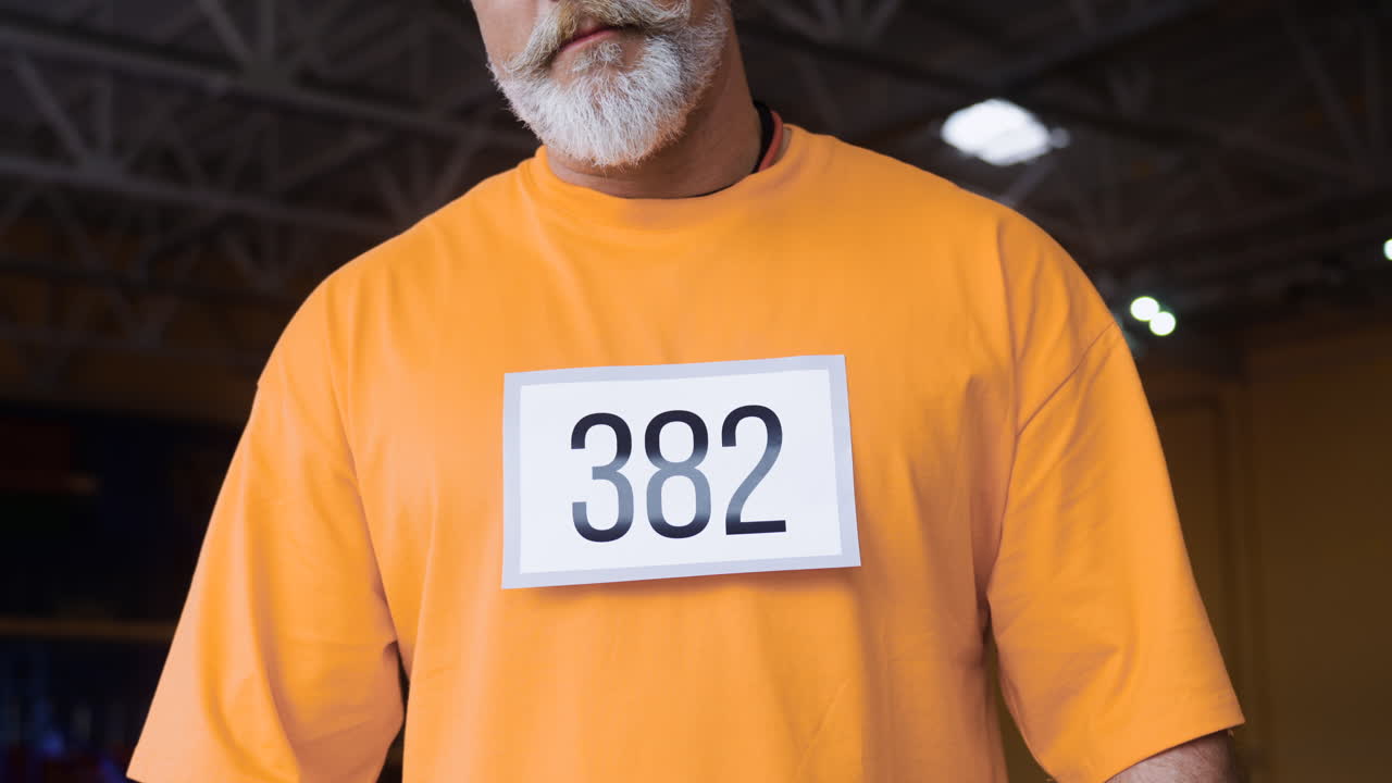 육상 트랙의 수석 남자