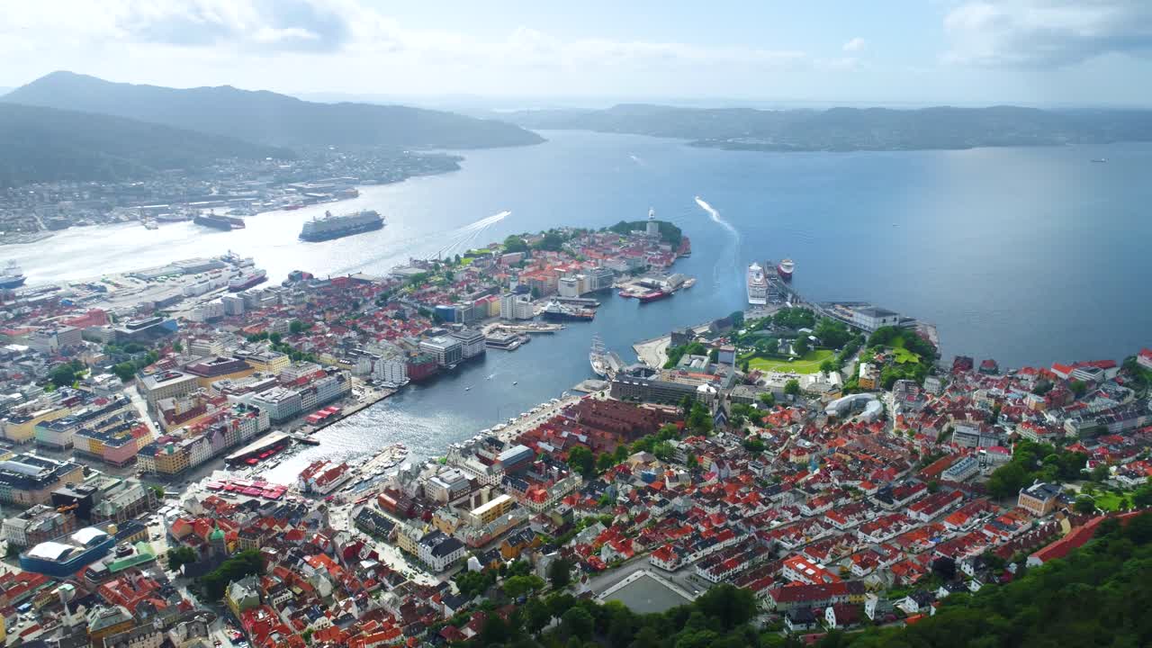 베르겐 (bergen) 은 노르웨이 서해안의 호르달랜드에 있는 도시이자 지방자치단체이다. 베르겐은 노르웨이에서 두 번째로 큰 도시이다.