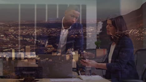 animación del paisaje urbano sobre dos hombres de negocios diversos