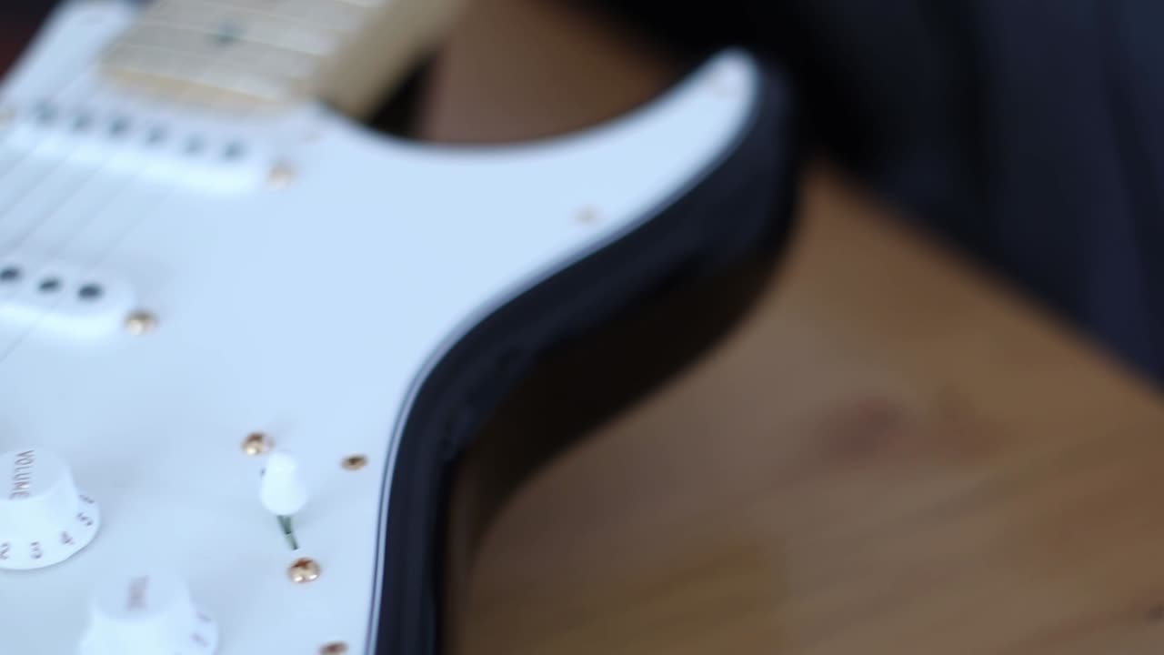 Close up on electric guitar body