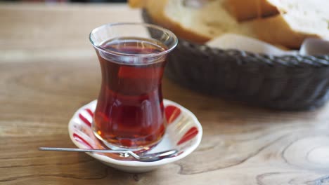 turkish tea and bread