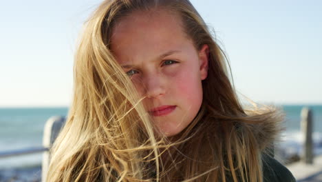 retrato de una chica en la playa