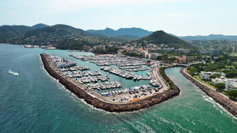 Coastal-Getaway:-Aerial-Shot-of-Mandelieu's-Port-La-Napoule