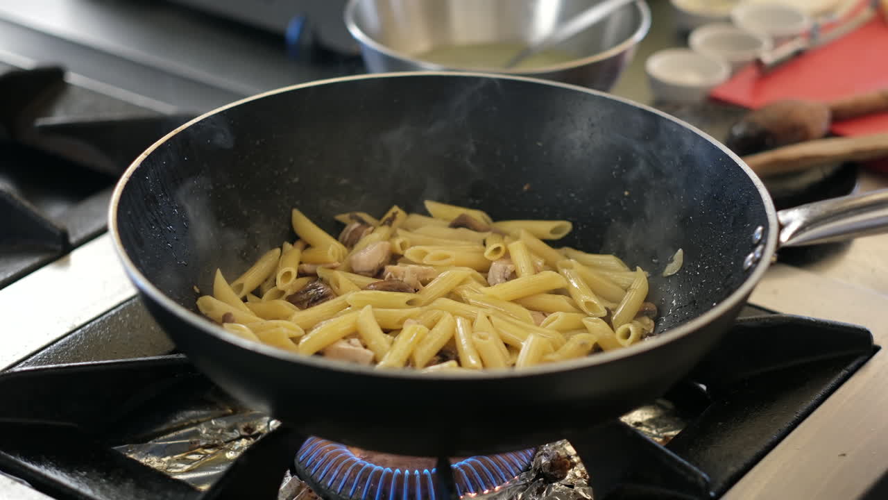 Creamy Mushroom Penne Pasta Recipe