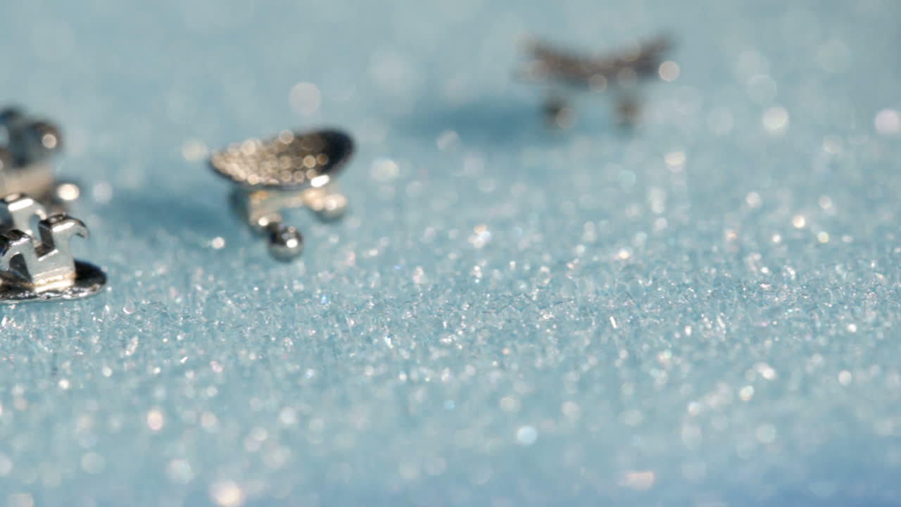 브레이스를 가져와 다시 넣는 것