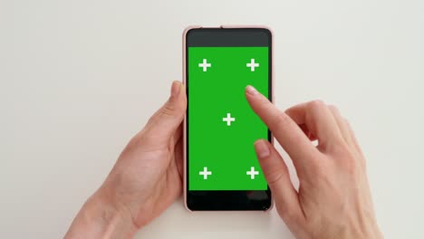 scroll on green screen smartphone