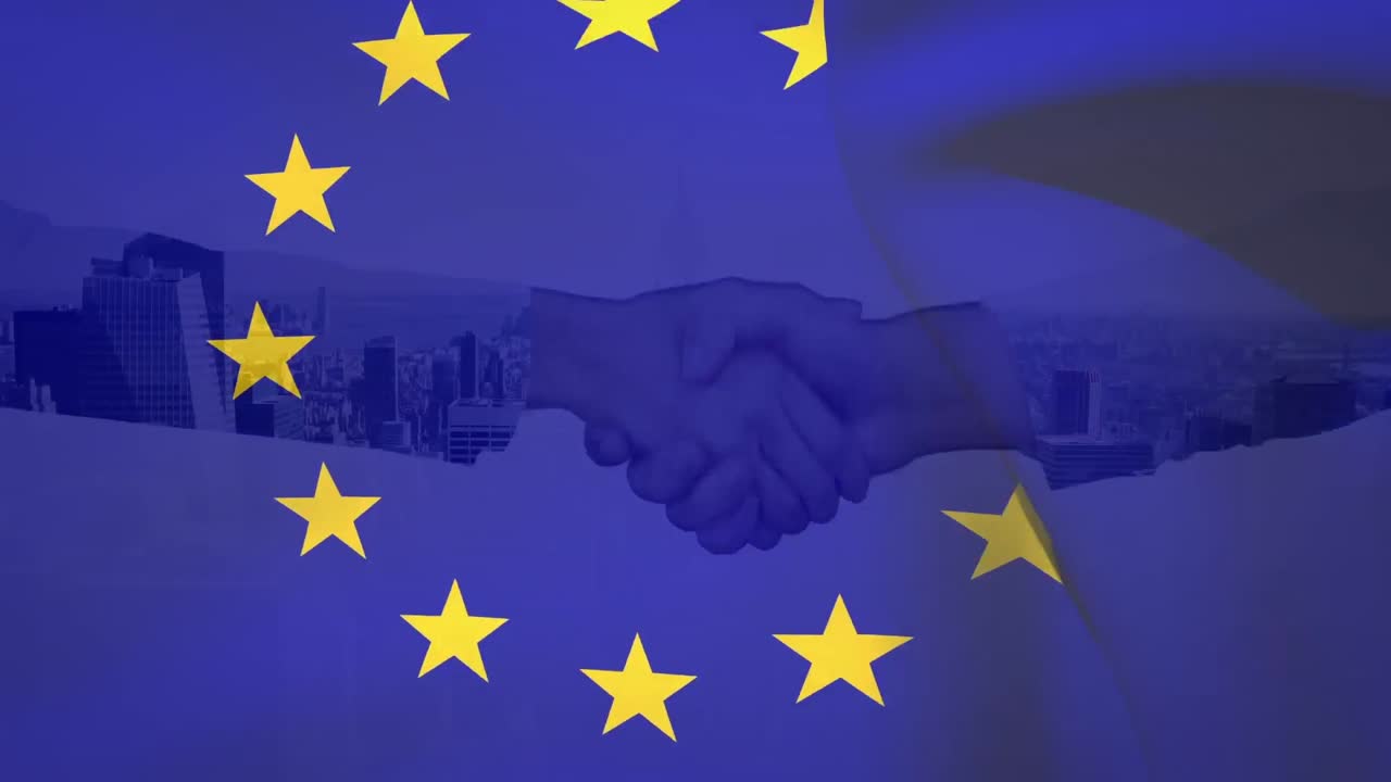 Bandera de la UE con empresarios dándose la mano en el fondo