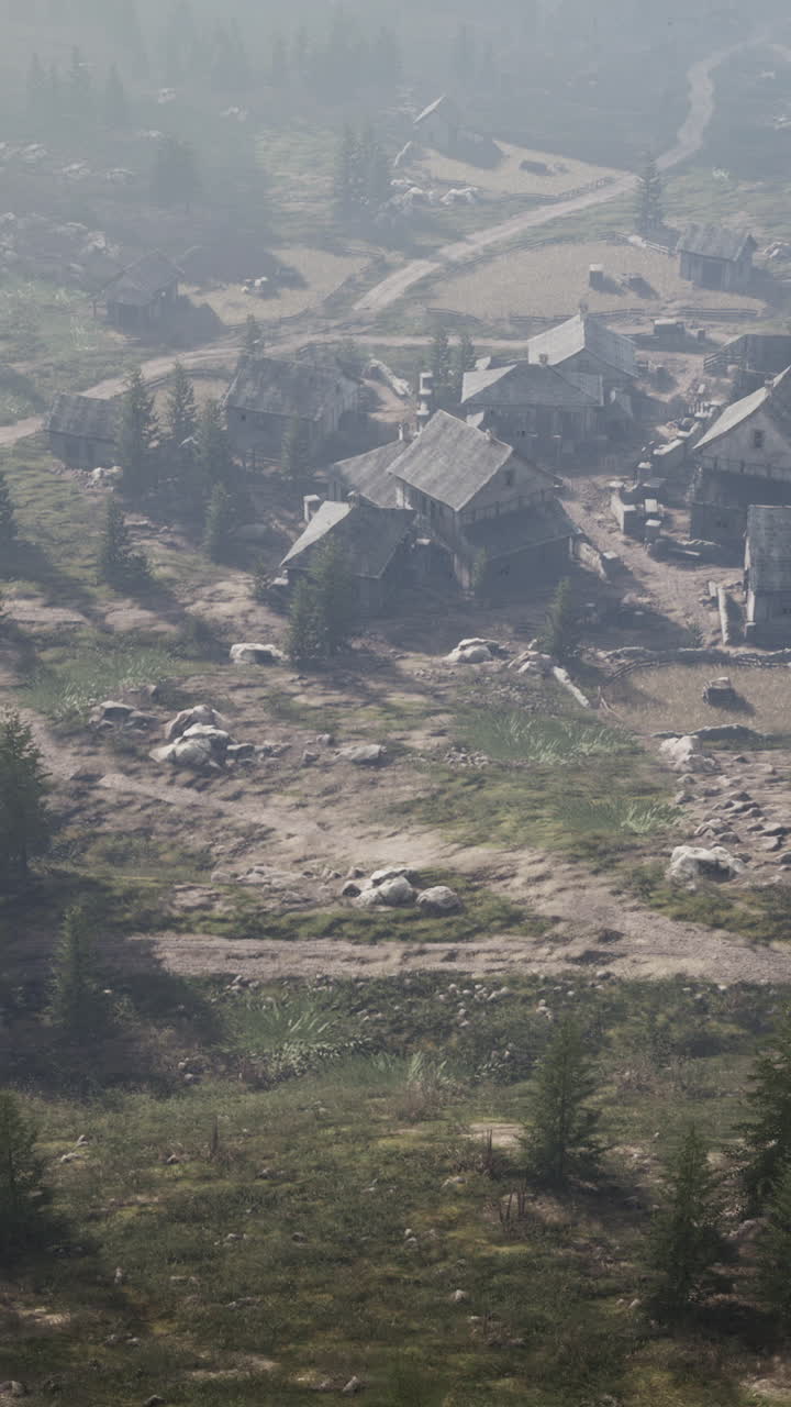 un pueblo de niebla en un bosque