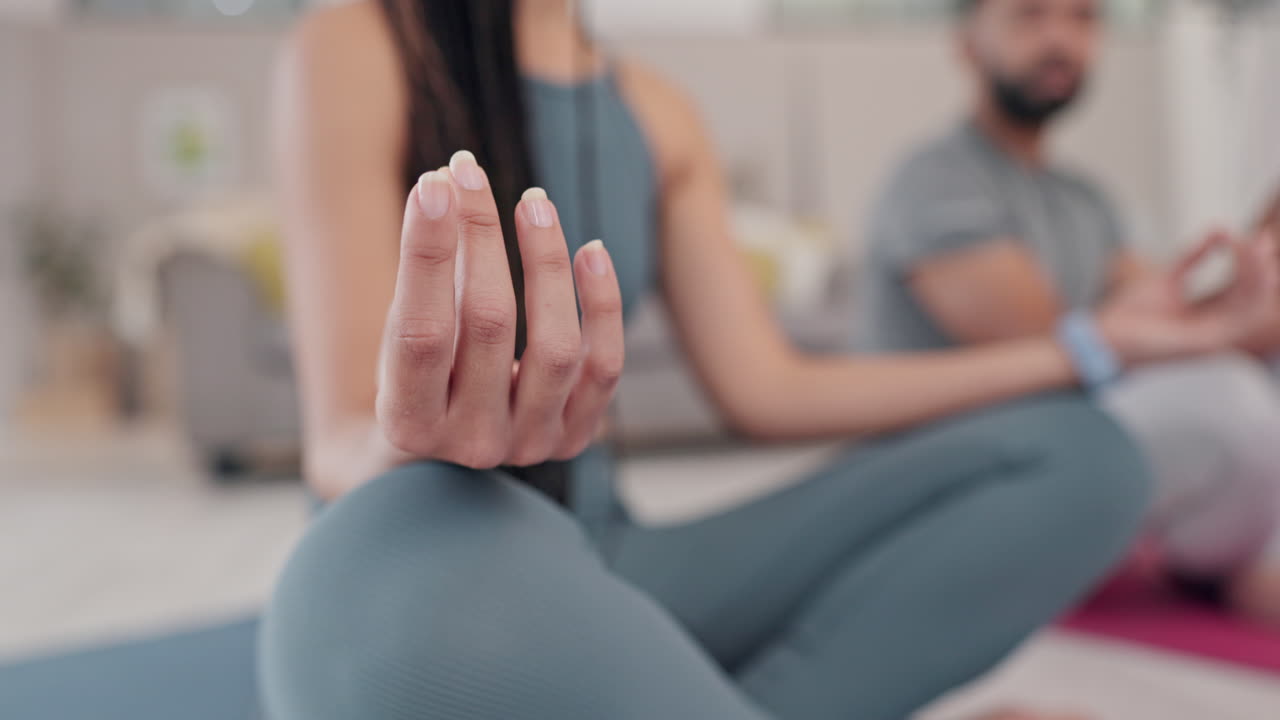 손, 요가 및 젠에 대한 명상 한  ⁇