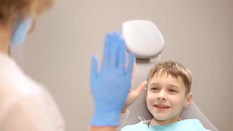 child at the dentist's office