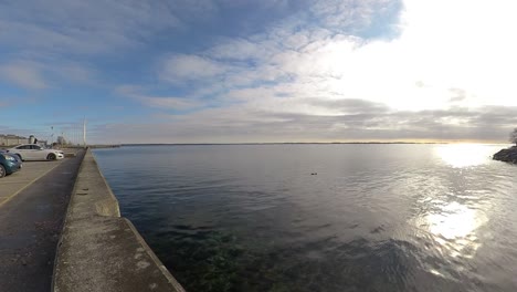 TImelapse-waterfront-sunny-day