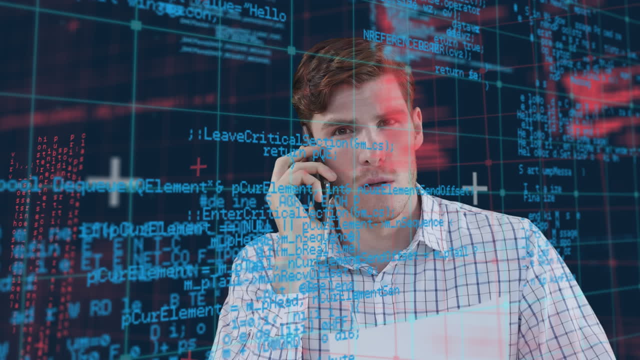 animación de procesamiento de datos y hombre de negocios caucásico hablando en el teléfono inteligente sobre la faja