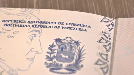 video de un pasaporte de la república bolivariana de venezuela