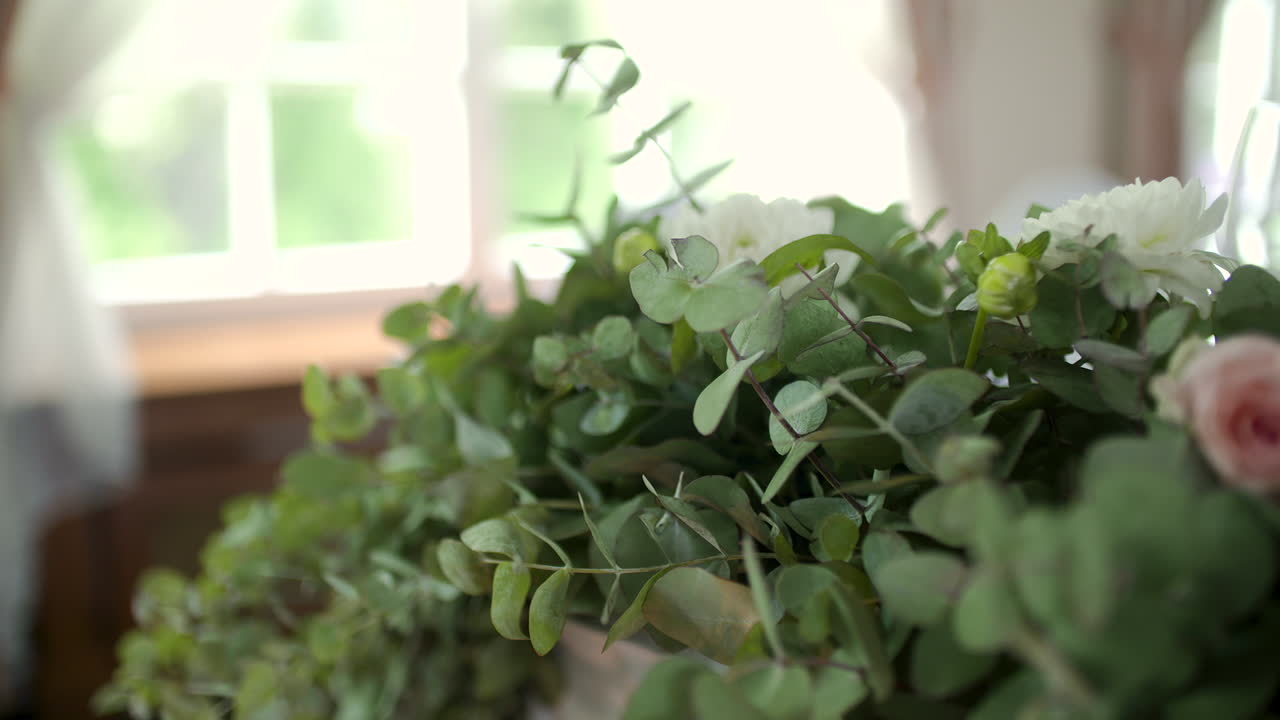 Stunning Wedding Roses for Tables