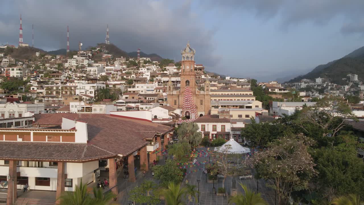 Flyover Los Arcos plaza to Our Lady of Guadalupe in Puerto Vallarta MX