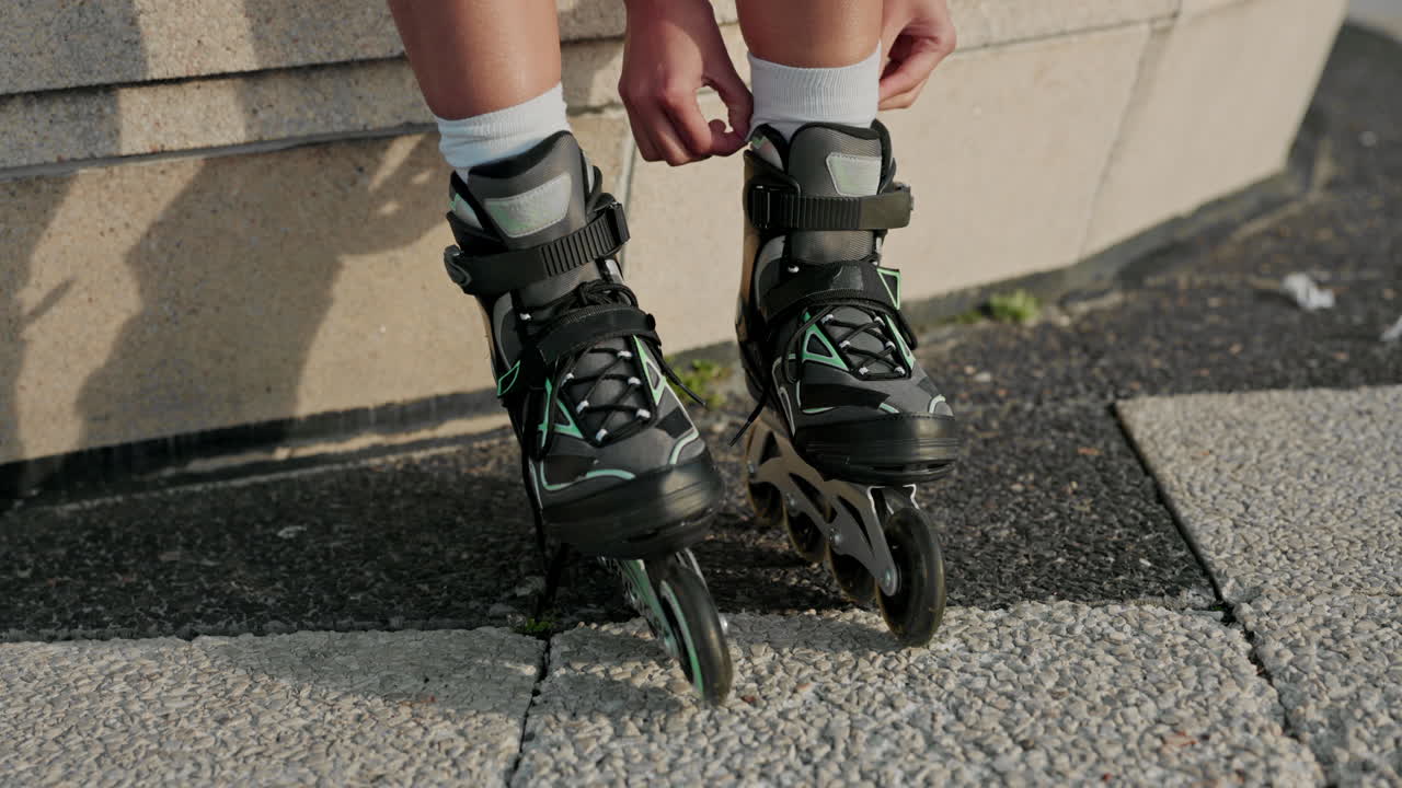 patines, música y patinaje femenino en la ciudad