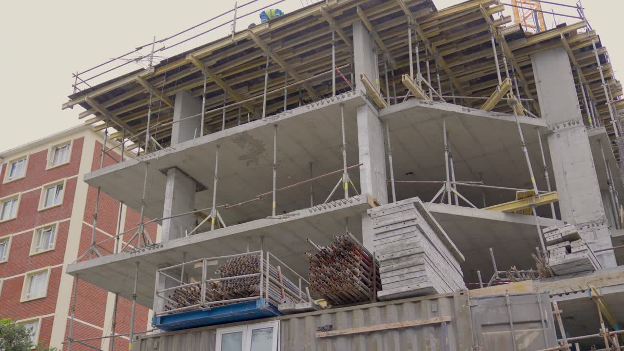 sitio de construcción de apartamentos y viviendas