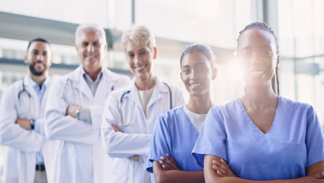 cara, mujer negra o equipo médico con brazos