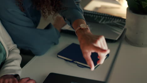 Business-women-and-report-help-on-laptop