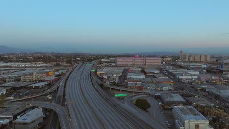 la autopista 10 cerrada y vacía - noviembre 2023